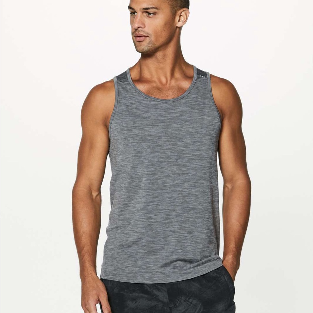 lululemon metal vent tech tank - M